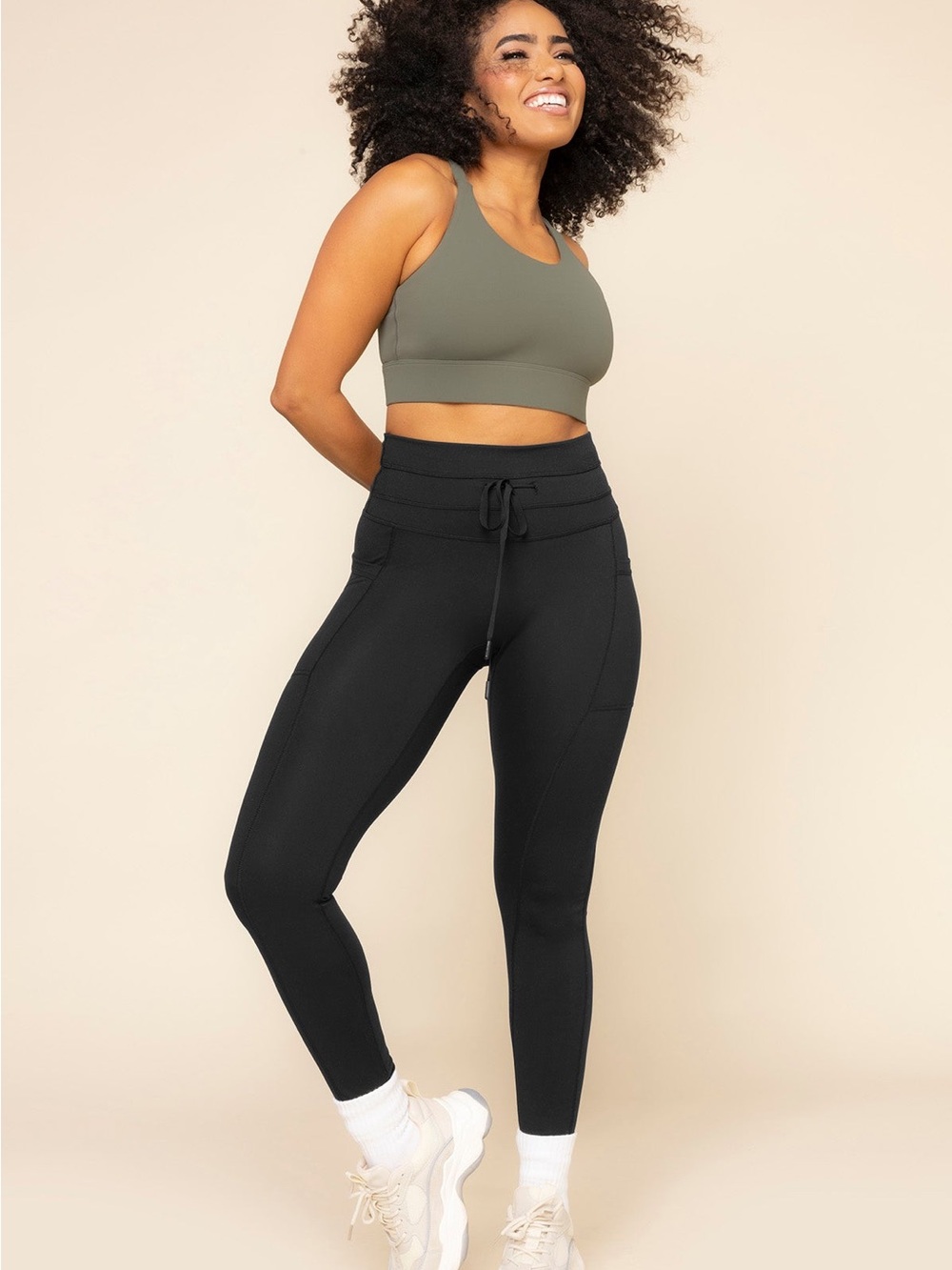 POPFLEX Olive Sports Bra & Black High-Rise Leggings Set